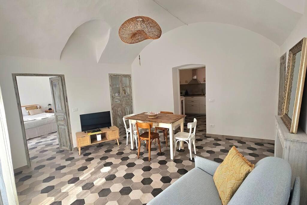 Car.Lo. Casa Vacanze โดลเชอักกวา ภายนอก รูปภาพ